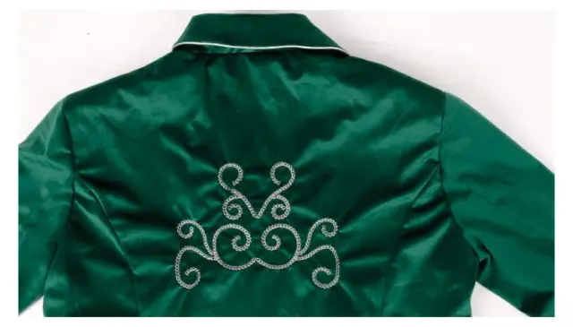 detalle de Frac gótico de terciopelo para cosplay medieval y disfraz de escenario 15