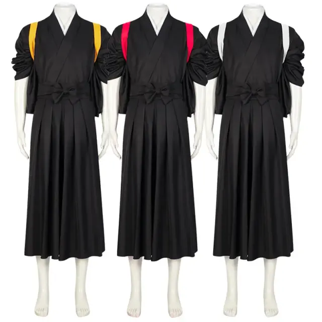 Ein Model trägt ein Haikyuu-Cheerleading-Team-Kimono-Cosplay-Kostüm mit schulinspiriertem Styling und optionalen Stirnband- oder Schleifen-Accessoires.