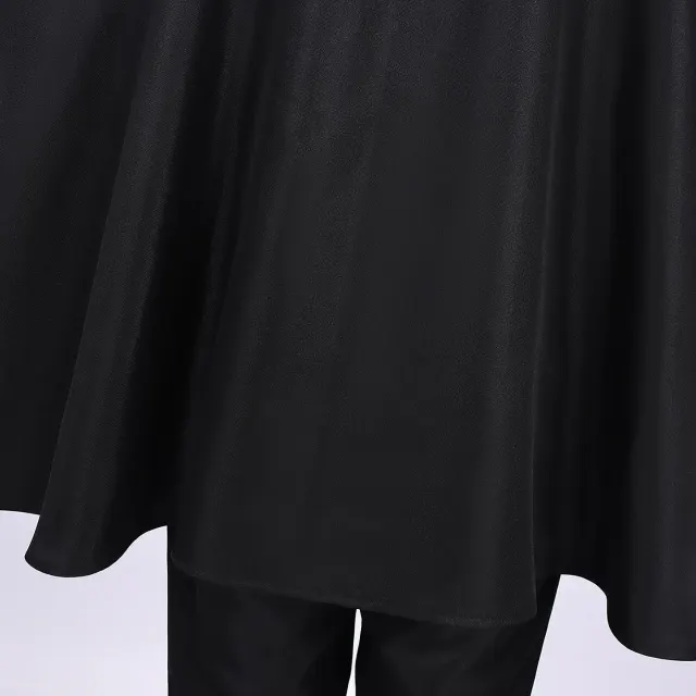 detalle de Disfraz cosplay de Maki Zenin con capa de Jujutsu Kaisen: Culling Game 11