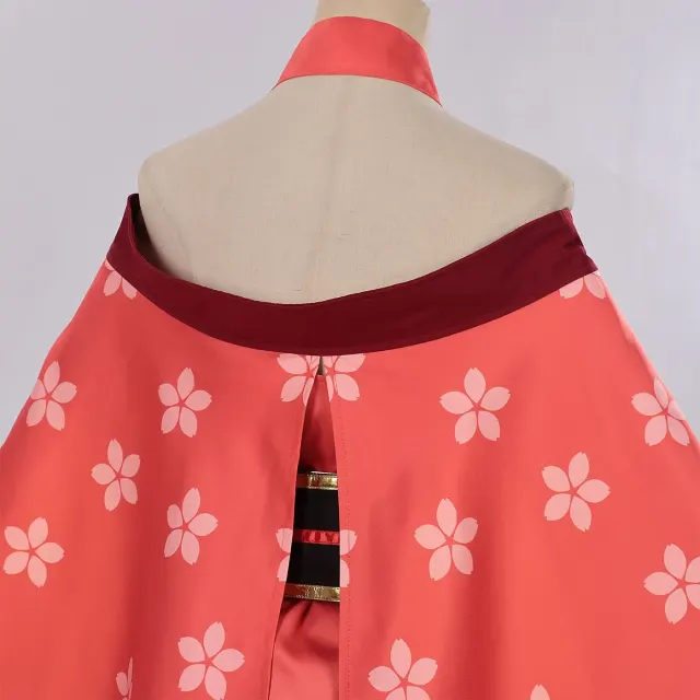 Costume cosplay Kaguya Tsukimi épaules dénudées avec imprimé fleurs de cerisier détail 9