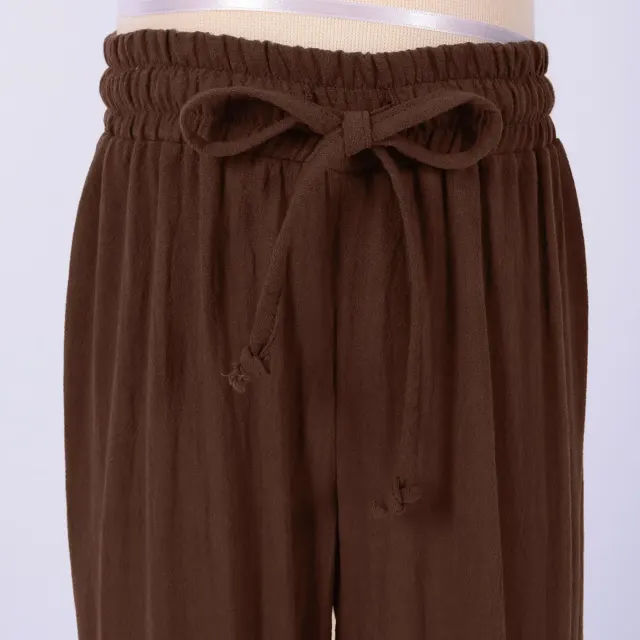 Ensemble chemise et pantalon court de pirate médiéval pour enfant détail 16