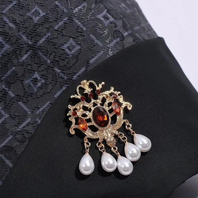 detalle de Sombrero Henin medieval con velo, tocado de disfraz renacentista para mujer 4
