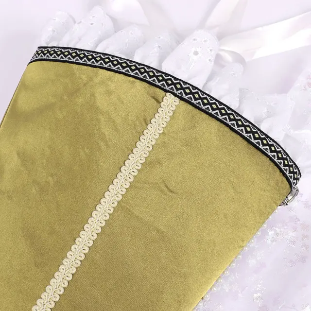 detalle de Sombrero medieval renacentista de mujer con velo cónico para cosplay de Halloween 6