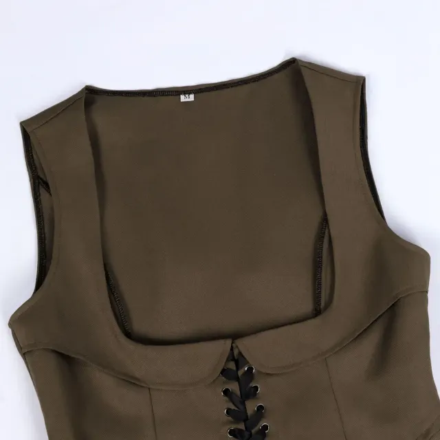 detalle de Conjunto de vestido medieval renacentista para mujer con ribete de encaje y mangas acampanadas 2