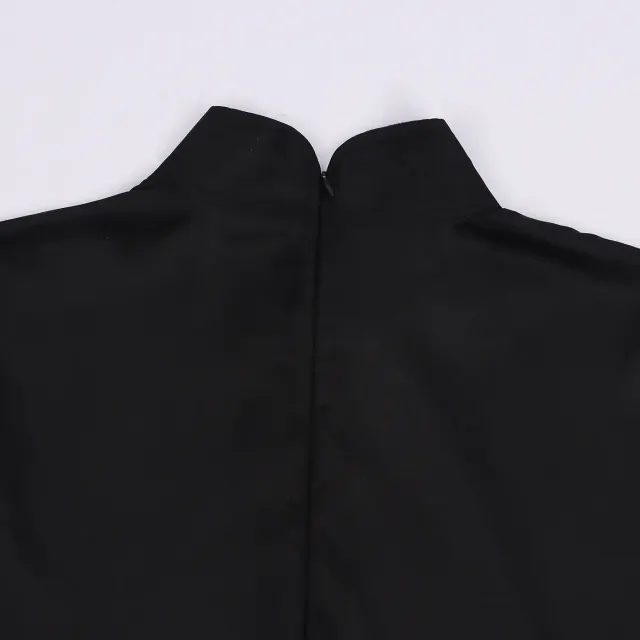 Tudor-Renaissance-Prinz-Kostüm für Herren mit Umhang in Schwarz Detail 8