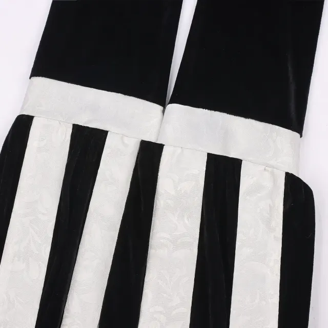 Tudor-Renaissance-Prinz-Kostüm für Herren mit Umhang in Schwarz Detail 10