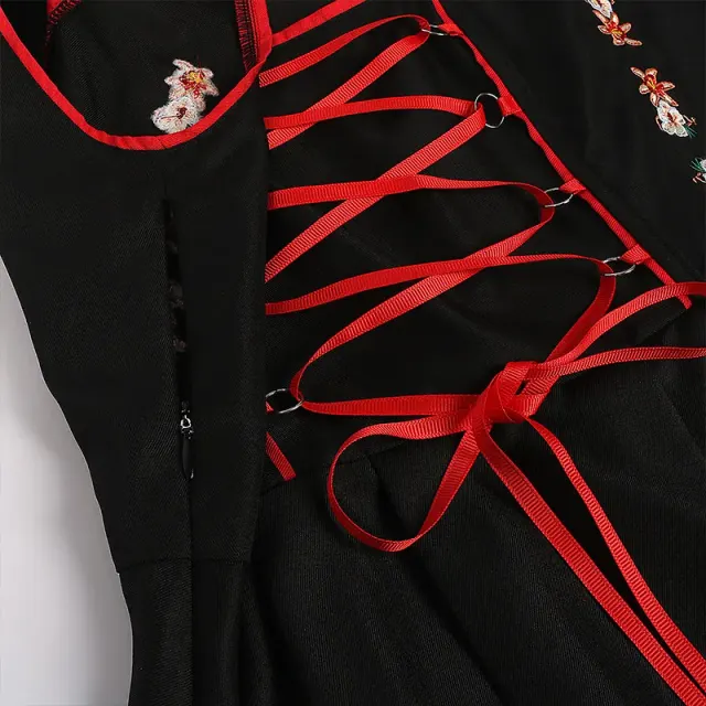 detalle de Vestido cosplay de camarera de cerveza de Oktoberfest para actuación en escenario 5