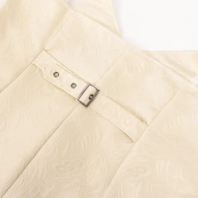 detalle de Conjunto de chaleco corto de jacquard gótico medieval con pajarita 6