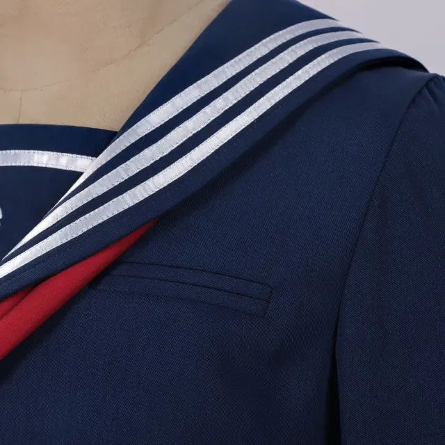 detalle de Disfraz cosplay de uniforme de marinera de Hinako Shimizu de Silent Hill f 3