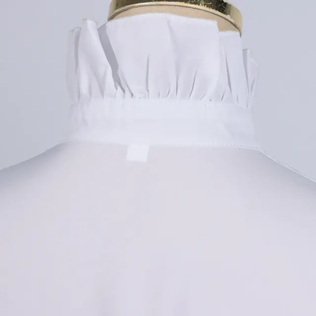 Ensemble victorien pour femme avec blouse à col montant à volants et jupe longue détail 5