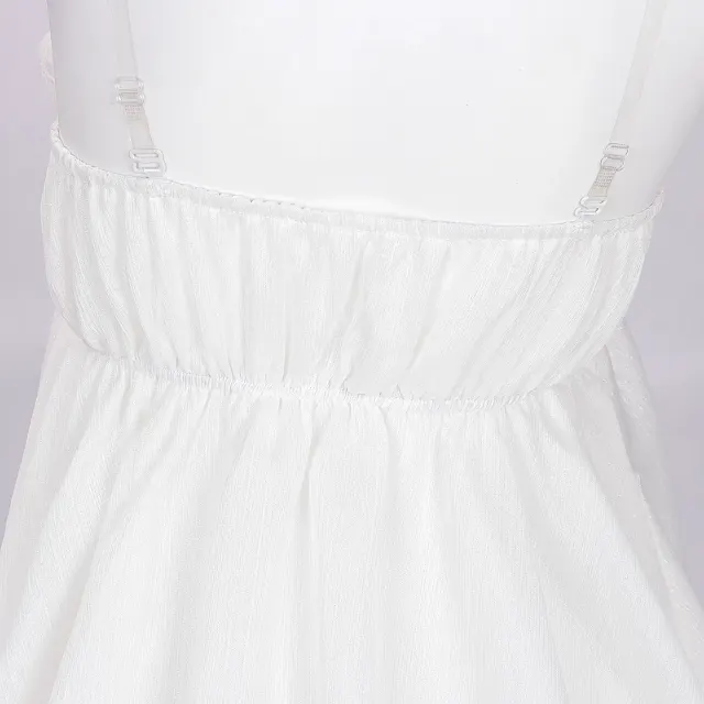 detalle de Vestido mini de tul blanco con tirantes y cuerpo bandeau de cintura alta 6