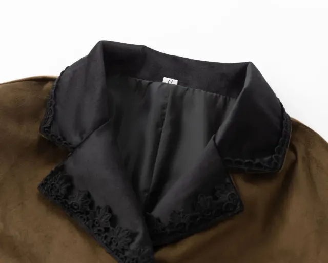 Damen-Gothic-Frackjacke in Übergröße mit Stehkragen Detail 11