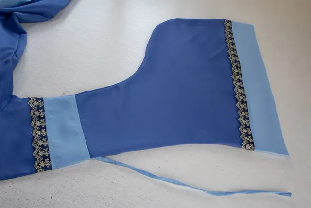 detalle de Vestido largo medieval renacentista irlandés de mujer para cosplay teatral 11