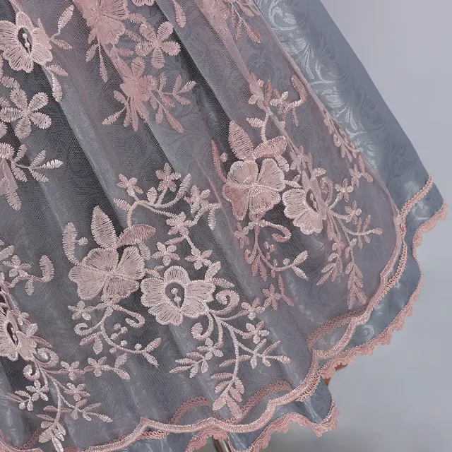 detalle de Vestido dirndl de Oktoberfest para mujer con encaje vintage y corpiño con cordones 3
