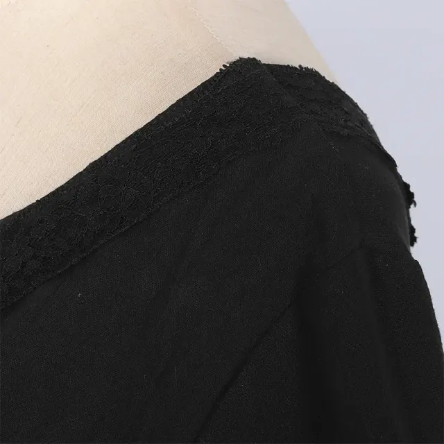 Robe de costume Renaissance pour femme à col carré et manches évasées détail 8